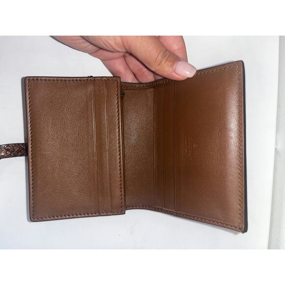 Gucci Snake Print Compact Wallet - Picture 5 of 8